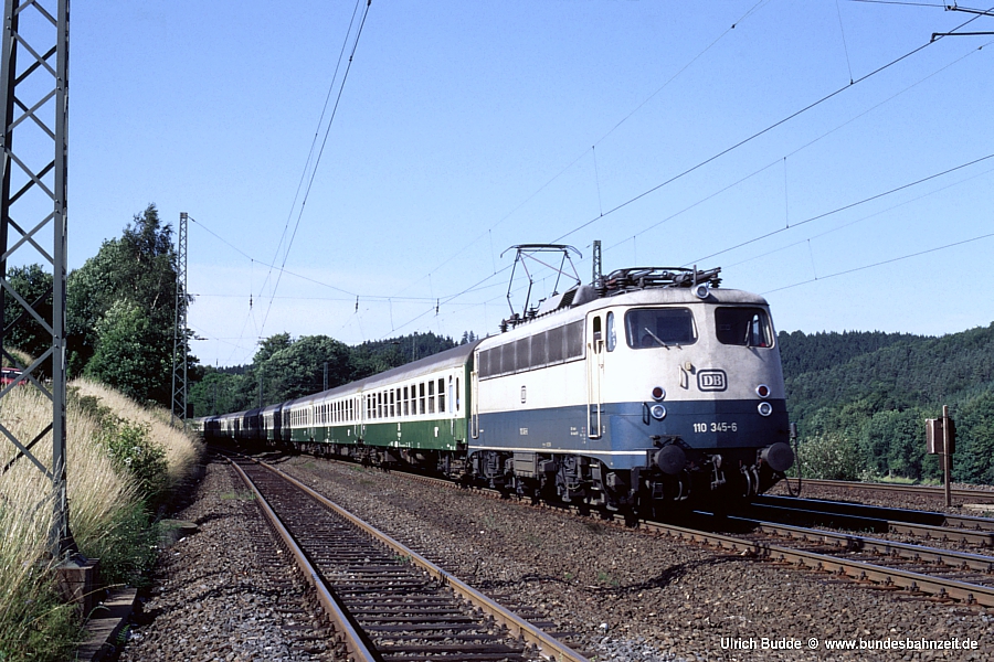 http://www.bundesbahnzeit.de/dso/N-S Strecke 1988/b16-110_345.jpg